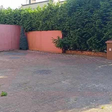 Pink House 250 M Od Morza